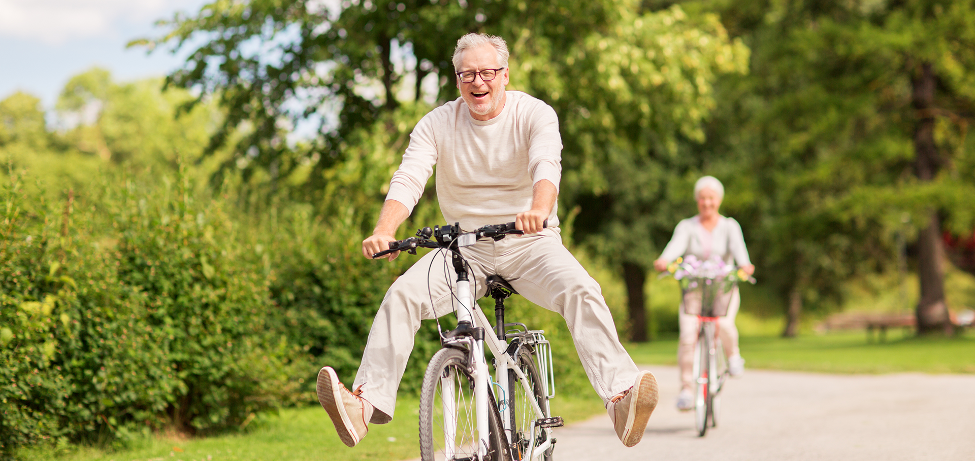 retired couple riding bikes